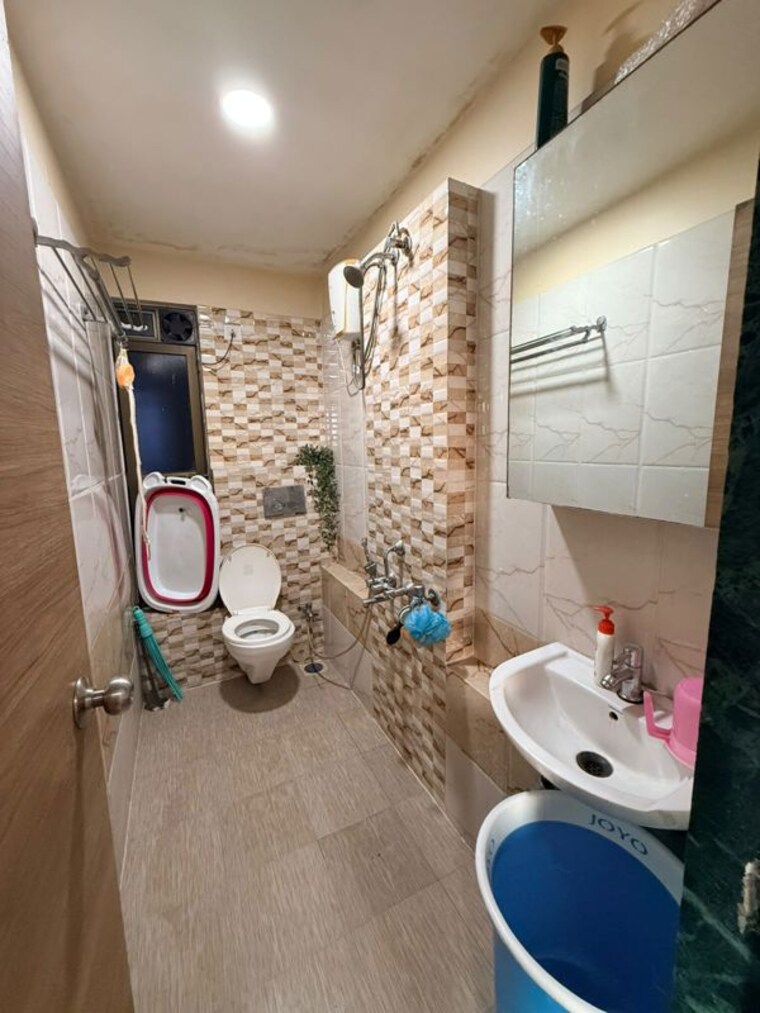 Bathroom, man-opus 2 Bedroom 692 Sq.Ft. Apartment In Mira Road Thane 10666620