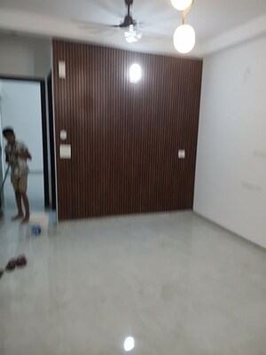 Furnished Amenities in 3.5 BHK Apartment at Nirala Estate, Tech Zone 4 Greater Noida – for Sale