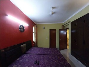 Bedroom in 2 BHK Builder Floor at Sector 23 – for Rent