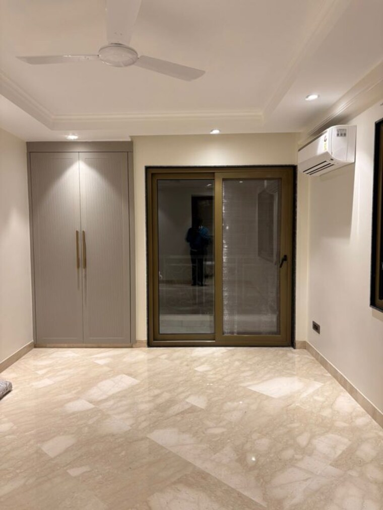 Room, green park extension 3 Bedroom 2200 Sq.Ft. Builder Floor In Green Park Extension Delhi 10678107
