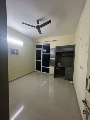 Room in 2 BHK Apartment at Pyramid Urban Homes 3, Sector 67a – for Rent