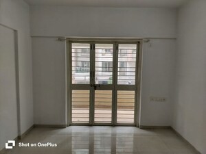 Room in 2 BHK Apartment at RajHeramba One Hallmark Avenue, Ravet – for Rent