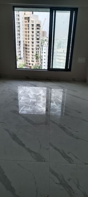Room in 1 BHK Apartment at Mehta Arihant Tower, Dadar West – for Rent