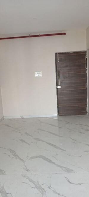 Room in 1 BHK Apartment at Mehta Arihant Tower, Dadar West – for Rent