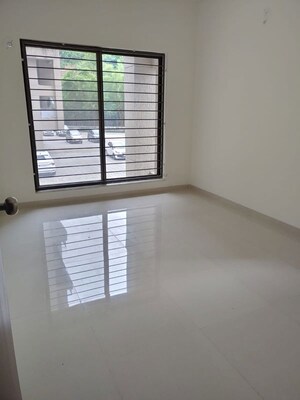 Room in 2 BHK Apartment at Skyi Songbirds, Bavdhan – for Rent