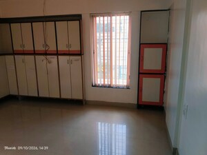 Room in 2.5 BHK Apartment at Sharada Spandan Apartments, Warje – for Rent