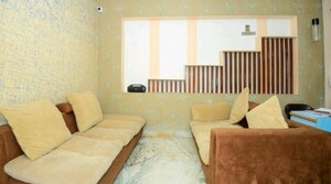 Living Room in 5 BHK Villa at Vineet Khand 1 – for Rent