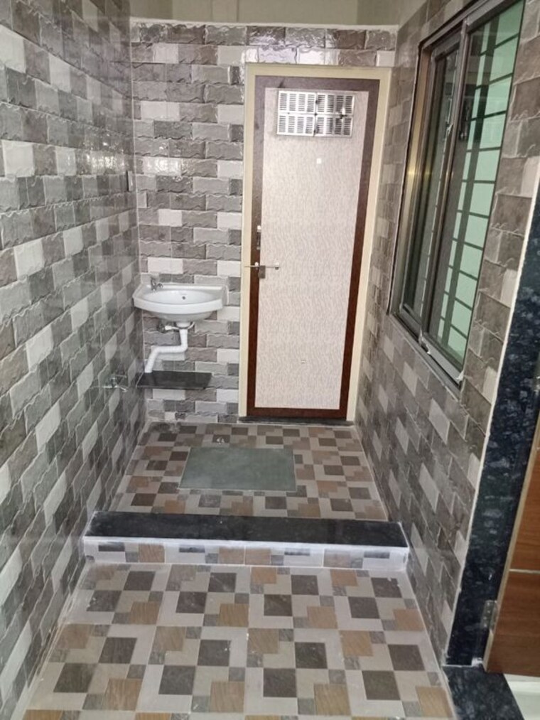 Balcony, satellite 1 Bedroom 900 Sq.Ft. Villa In Satellite Ahmedabad 10678220