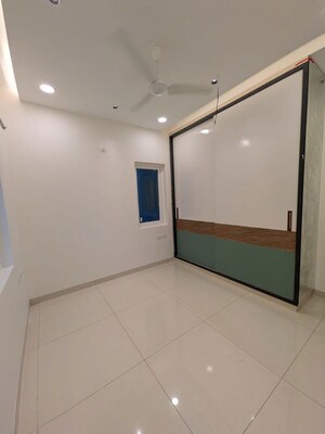 Room in 3 BHK Apartment at Aparna Zenon, Puppalaguda – for Rent