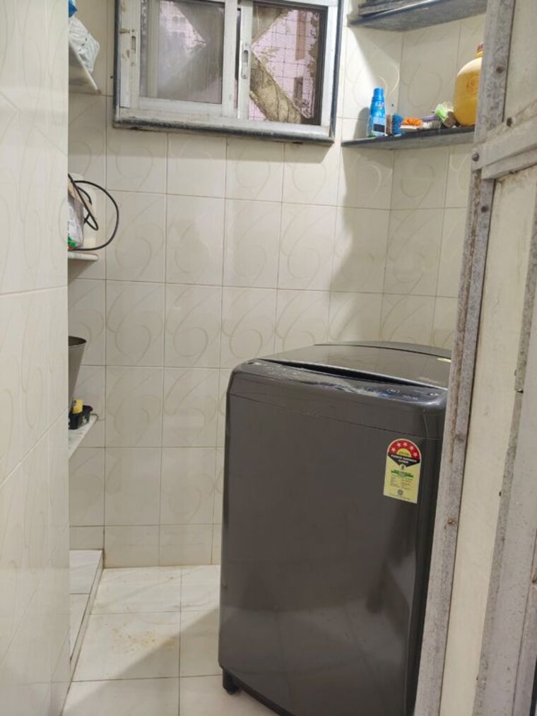 Bathroom, hiranandani-gardens-eternia 2 Bedroom 1050 Sq.Ft. Apartment In Powai Mumbai 10678258