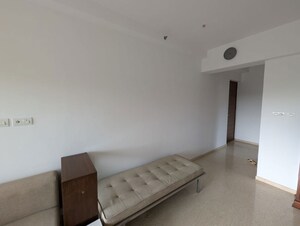 Room in 2 BHK Apartment at Shapoorji Pallonji Vicinia, Powai – for Rent