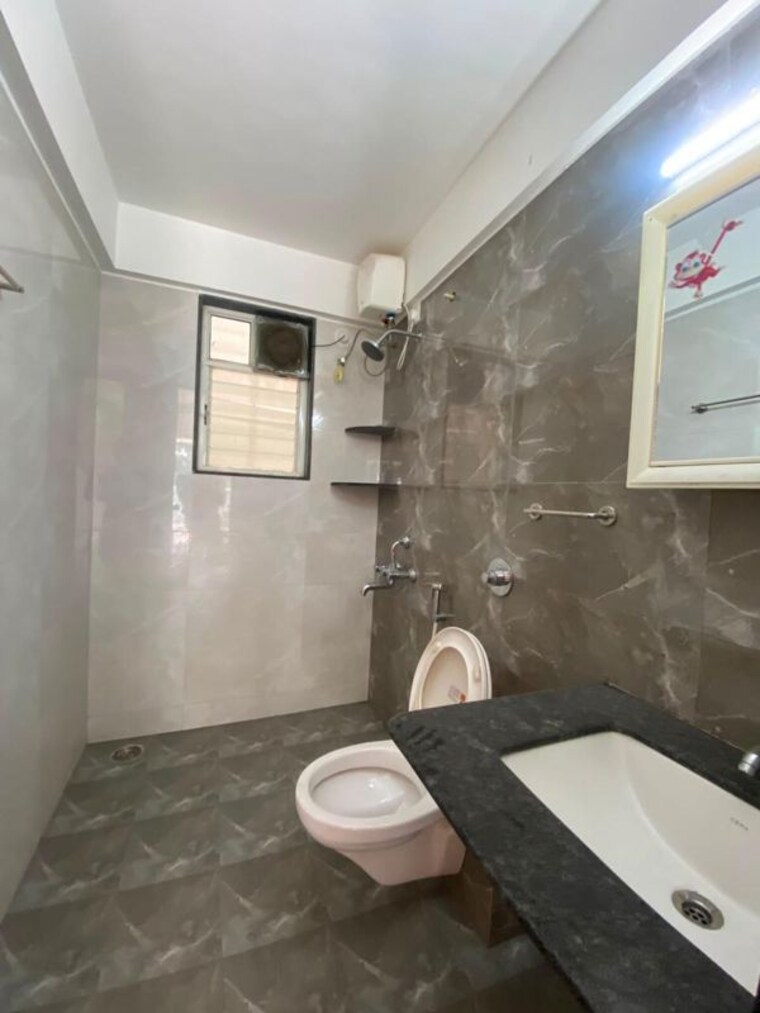 Bathroom, deshpande-shikshak-chs 2.5 Bedroom 1250 Sq.Ft. Apartment In Sanewadi Pune 10678280