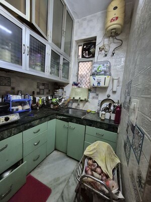 Kitchen in 2.5 BHK Apartment at Mayur Vihar – for Rent