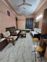 2.5 BHK +  850 Sq.Ft. Apartment in Mayur Vihar