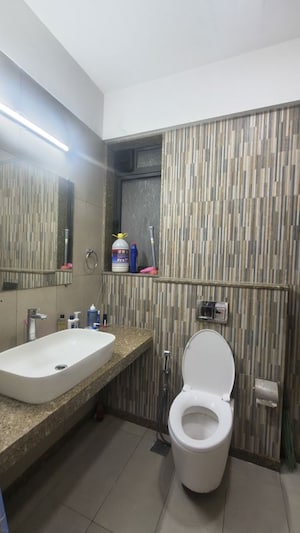 Washroom in 3 BHK Apartment at Shapoorji Pallonji Vicinia, Powai – for Rent