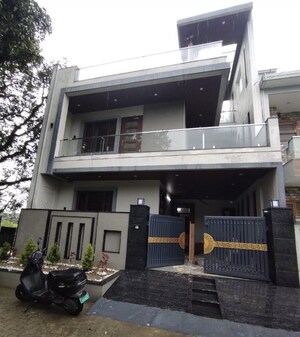 5 BHK Villa For Sale in Sahastradhara Road
