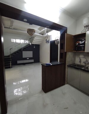 Kitchen in 5 BHK Villa at Sahastradhara Road – for Sale