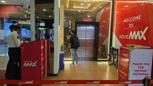 Living Room in  Shop at Ghatkopar West – for Sale