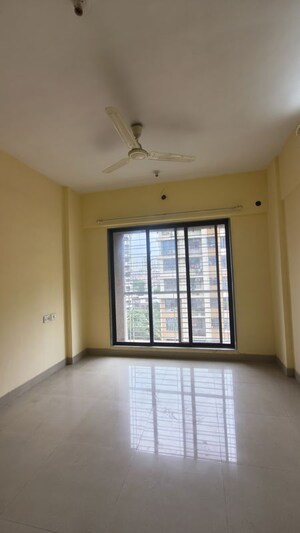 Room in 2 BHK Apartment at Eco Residency Andheri, Andheri East – for Sale