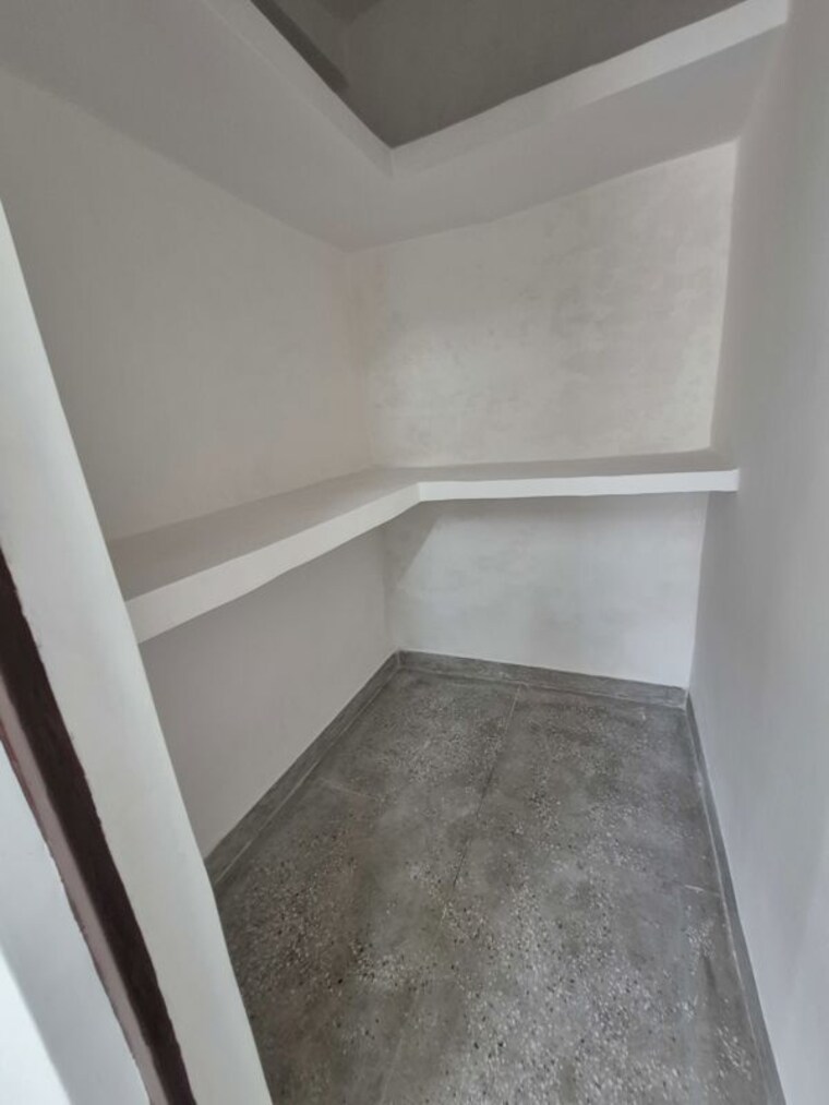 undefined, mayur vihar 2.5 Bedroom 950 Sq.Ft. Apartment In Mayur Vihar Delhi 10678360