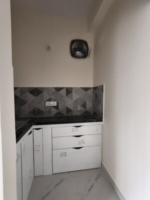 Furnished Amenities in 1 BHK Apartment at Raghavendra Nilayam Kondapur, Kondapur – for Rent