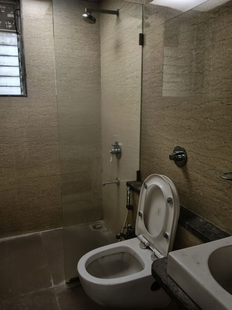 Bathroom, kabra-aurum 3 Bedroom 941 Sq.Ft. Apartment In Goregaon West Mumbai 10678513