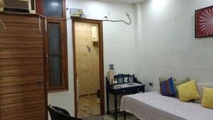 Room in 3 BHK Builder Floor at Vaishali Sector 3 – for Sale