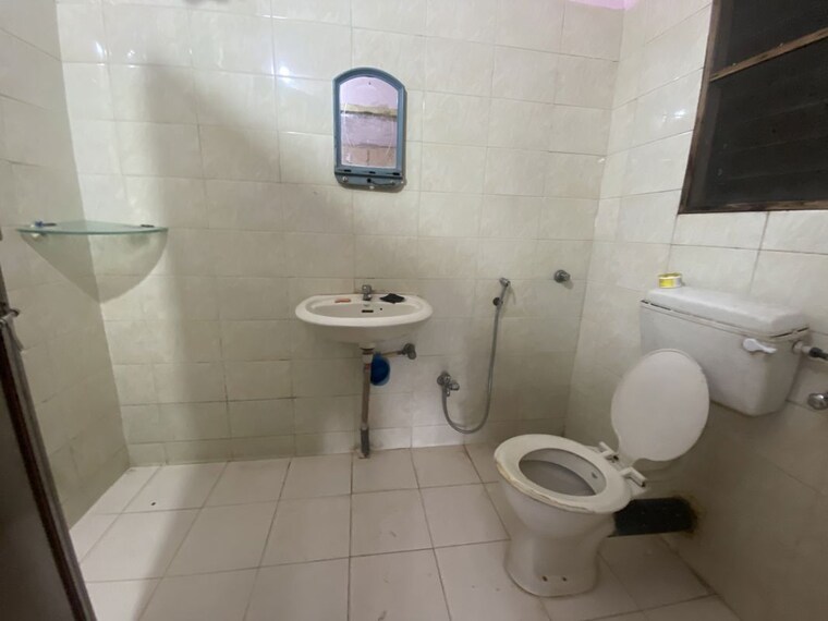 Bathroom, bopodi 2 Bedroom 800 Sq.Ft. Apartment In Bopodi Pune 10678599