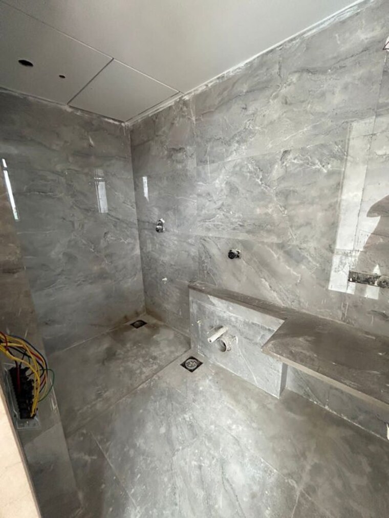 Bathroom, khar west 3 Bedroom 1110 Sq.Ft. Apartment In Khar West Mumbai 10678611