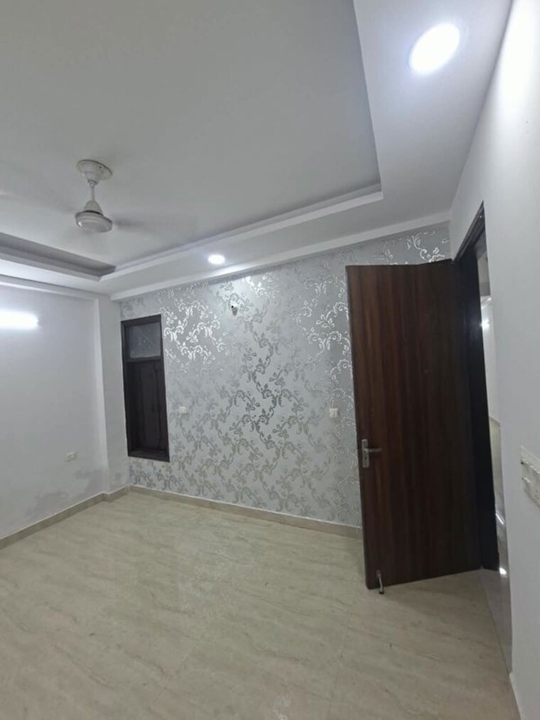 Room, chattarpur 3 Bedroom 1200 Sq.Ft. Apartment In Chattarpur Delhi 10678614