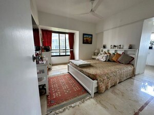 Bedroom in 4 BHK Apartment at Gabbana Apartment, Khar West – for Rent