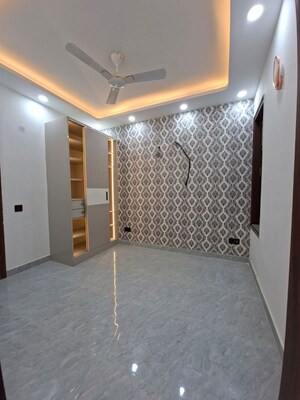 Room in 3 BHK Apartment at Rajpur – for Sale