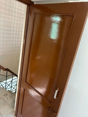 Furnished Amenities in 3 BHK Builder Floor at Guru Nanak Enclave, Dhakoli – for Sale