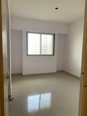 Room in  Apartment at Prestige Plaza Manjri Budruk, Manjri Budruk – for Sale