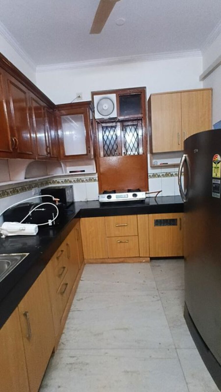 Kitchen, dayanand colony 2 Bedroom 900 Sq.Ft. Builder Floor In Dayanand Colony Delhi 10678649