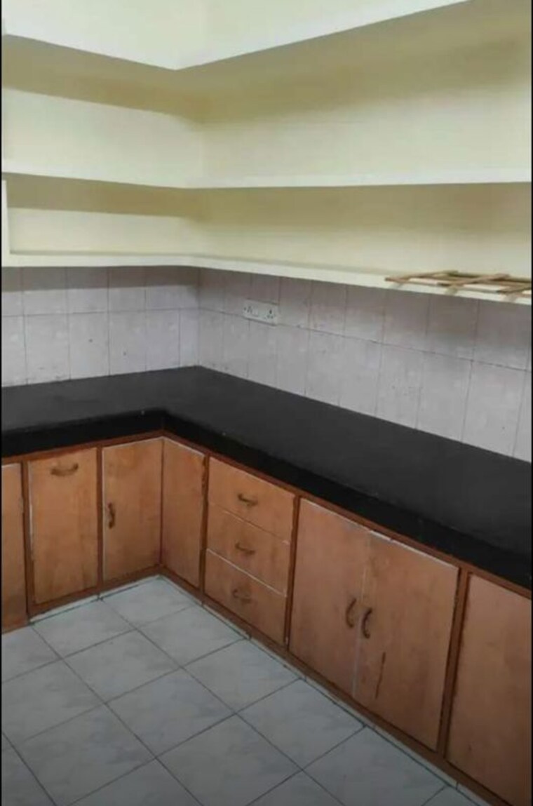 Kitchen, vivek khand 2 3 Bedroom 3000 Sq.Ft. Independent House In Vivek Khand 2 Lucknow 10678644