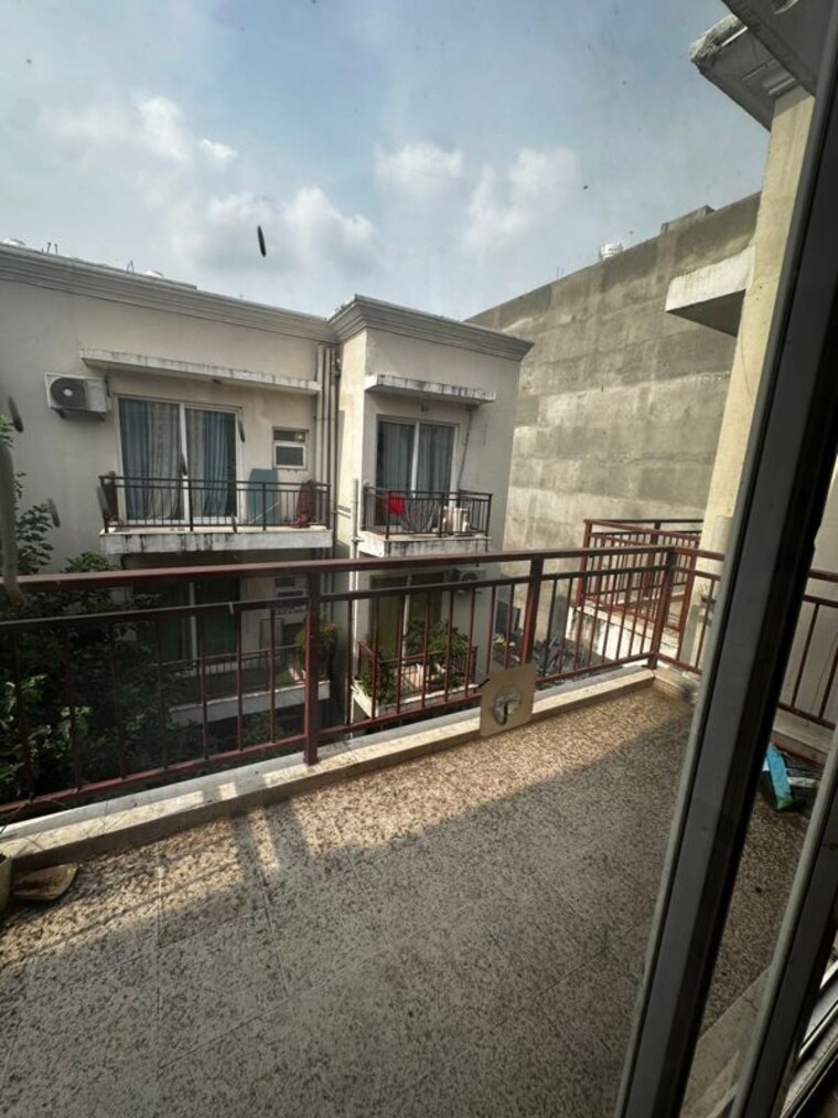 Balcony, tulip-ivory 4 Bedroom 2400 Sq.Ft. Apartment In Sector 70 Gurgaon 10678646