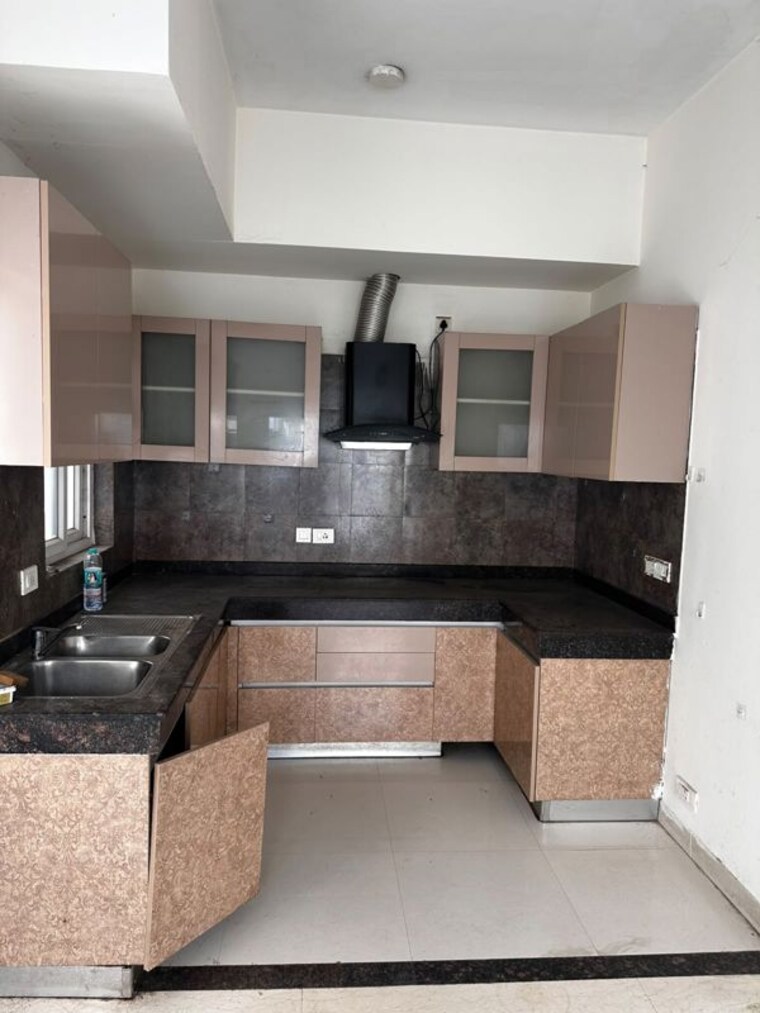 Kitchen, tulip-ivory 4 Bedroom 2400 Sq.Ft. Apartment In Sector 70 Gurgaon 10678646