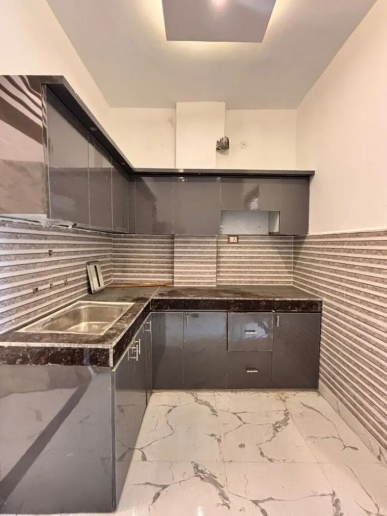 Kitchen, dwarka mor 3 Bedroom 500 Sq.Ft. Independent House In Dwarka Mor Delhi 10678658