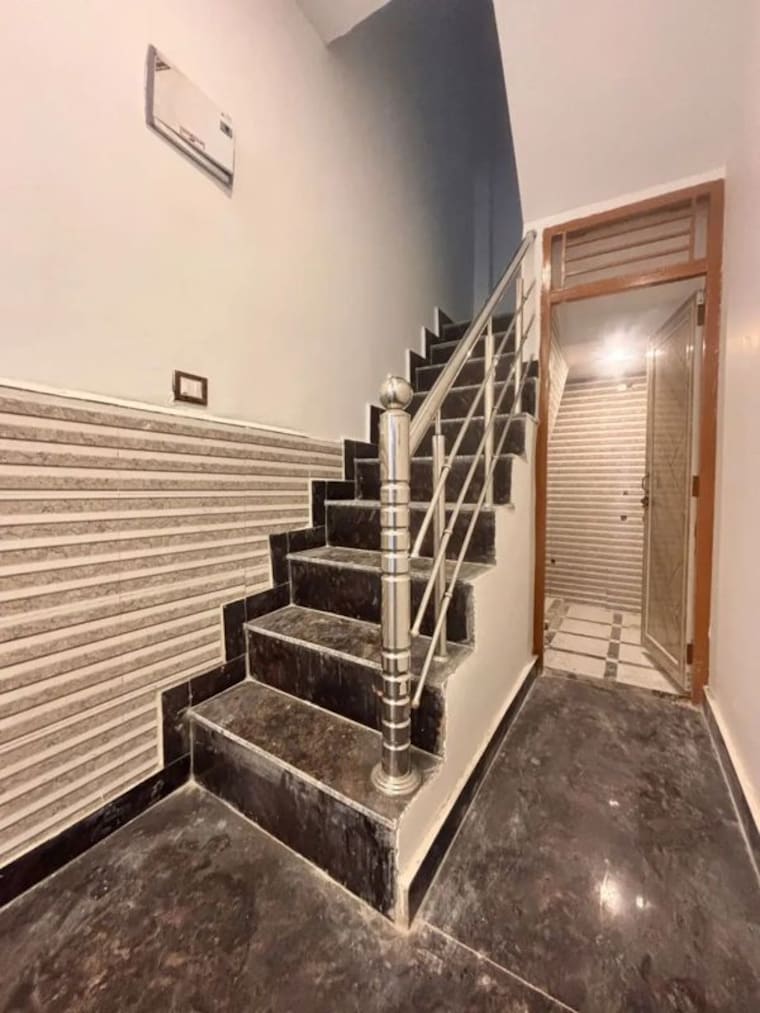 undefined, dwarka mor 3 Bedroom 500 Sq.Ft. Independent House In Dwarka Mor Delhi 10678658