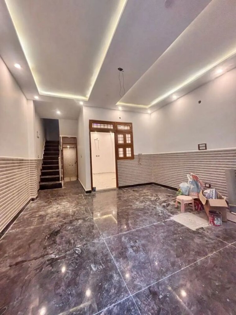 Room, dwarka mor 3 Bedroom 500 Sq.Ft. Independent House In Dwarka Mor Delhi 10678658
