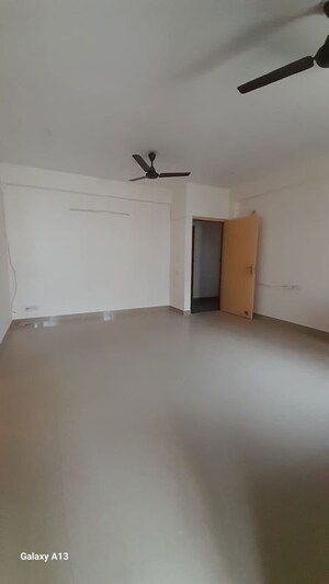 2 BHK Apartment For Rent in Lotus Homz, Sector 111