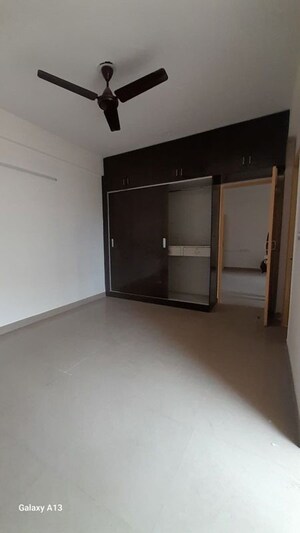 Room in 2 BHK Apartment at Lotus Homz, Sector 111 – for Rent