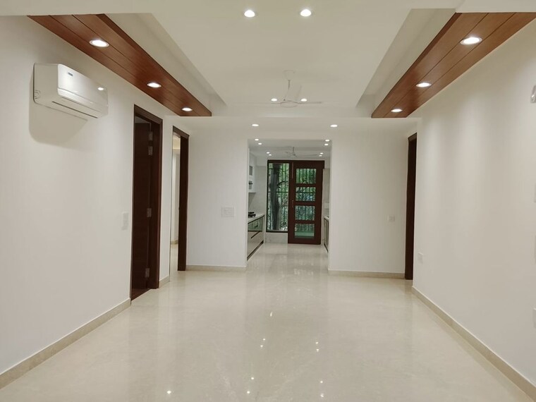 Room, dlf phase ii 3 Bedroom 215 Sq.Yd. Builder Floor In Dlf Phase ii Gurgaon 10678670