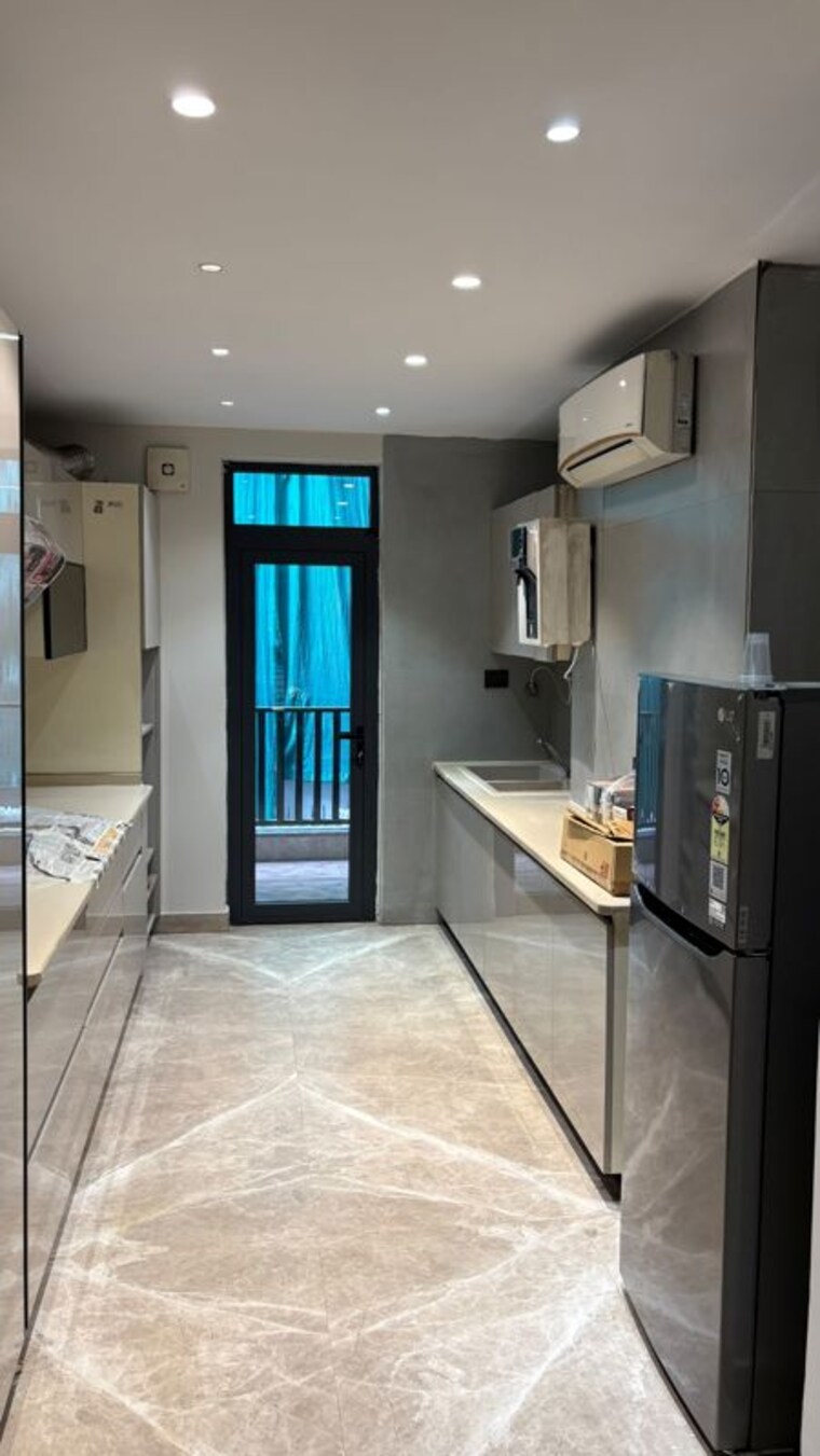Kitchen, dlf phase ii 3 Bedroom 2000 Sq.Ft. Builder Floor In Dlf Phase ii Gurgaon 10678679