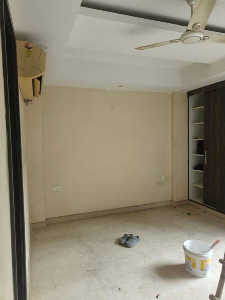 Room, kalkaji 3 Bedroom 1800 Sq.Ft. Builder Floor In Kalkaji Delhi 10678686