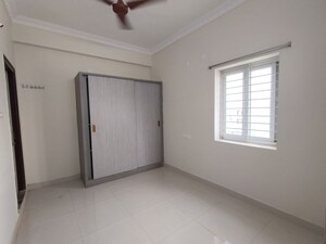 Room in 1 BHK Apartment at Sri Balaji Nivas Gachibowli, Gachibowli – for Rent