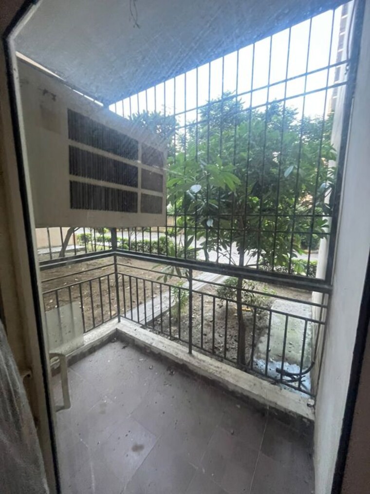 Balcony, gardenia-golf-city 3.5 Bedroom 1550 Sq.Ft. Apartment In Sector 75 Noida 10678690