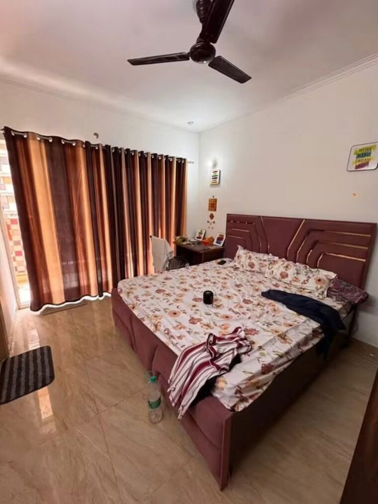 Bedroom, gardenia-golf-city 3.5 Bedroom 1550 Sq.Ft. Apartment In Sector 75 Noida 10678690