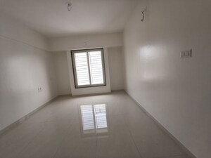 Room in 3 BHK Apartment at Suhas Suman Kunj, Baner – for Rent